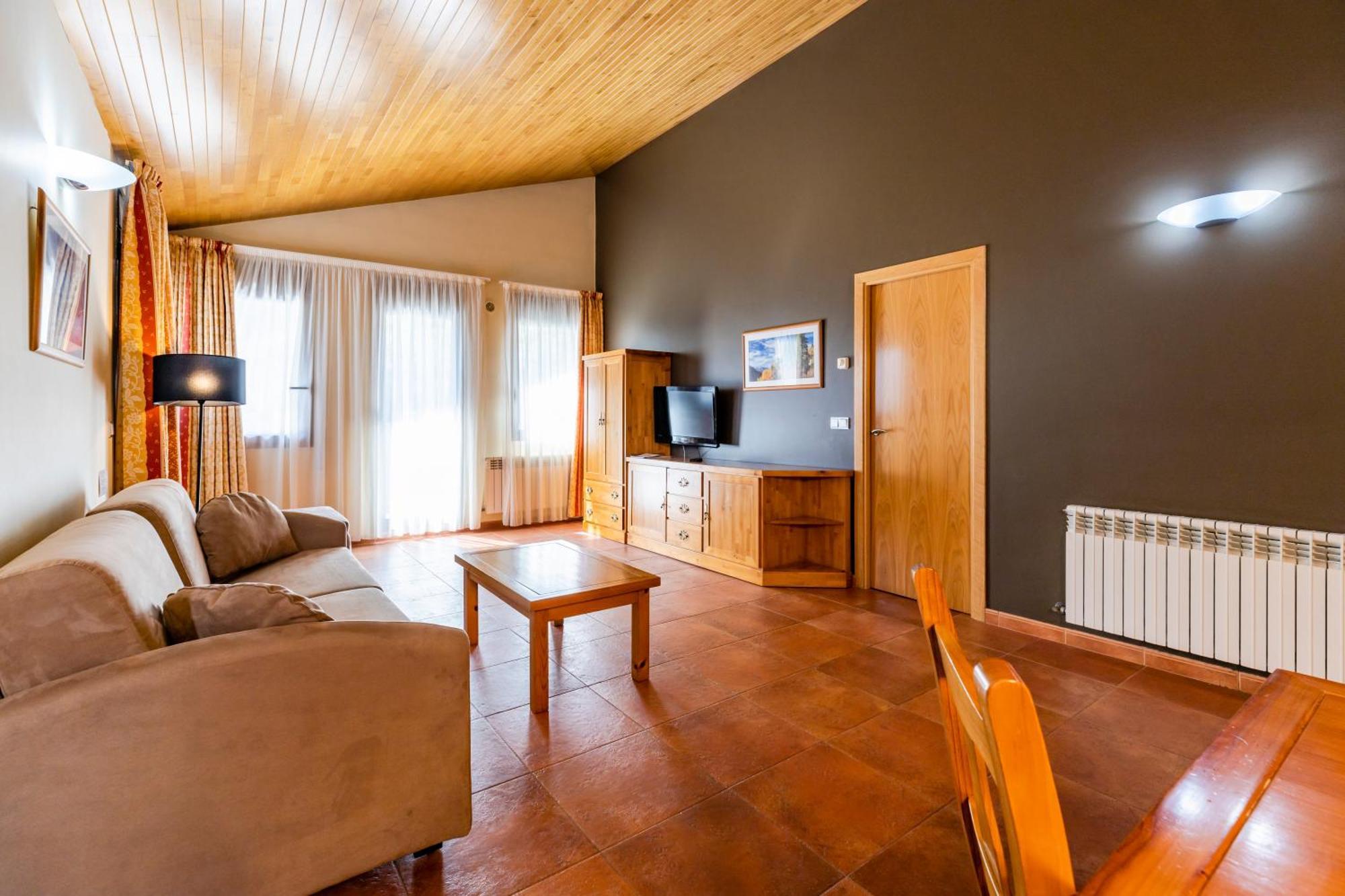 Apartaments Sant Moritz Arinsal Bagian luar foto
