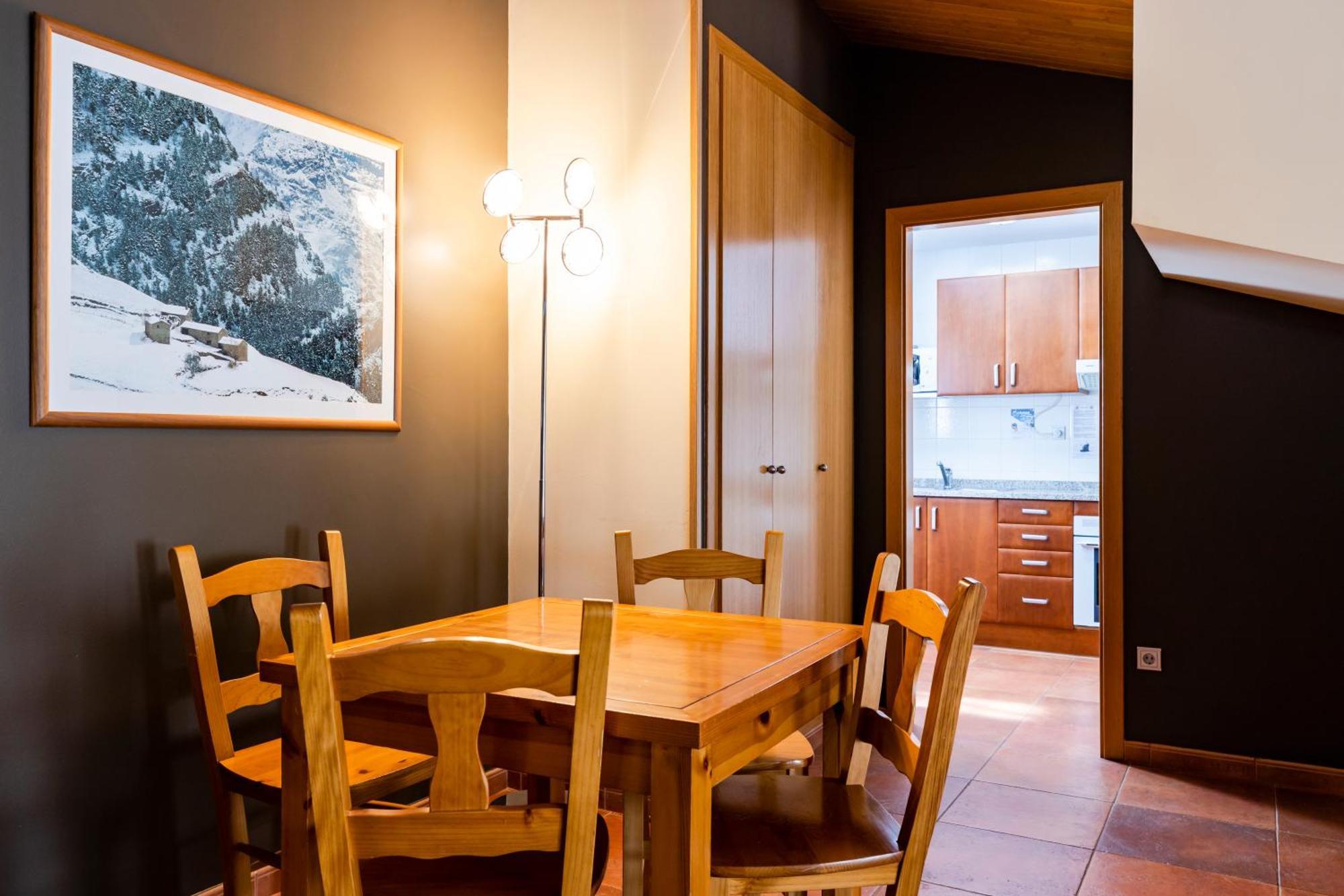 Apartaments Sant Moritz Arinsal Bagian luar foto