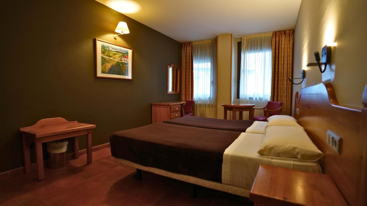 Apartaments Sant Moritz Arinsal Bagian luar foto