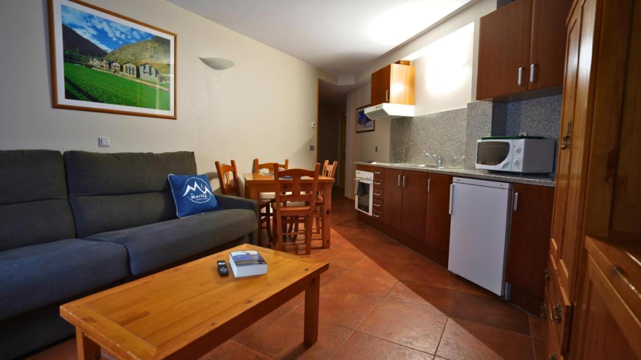 Apartaments Sant Moritz Arinsal Bagian luar foto