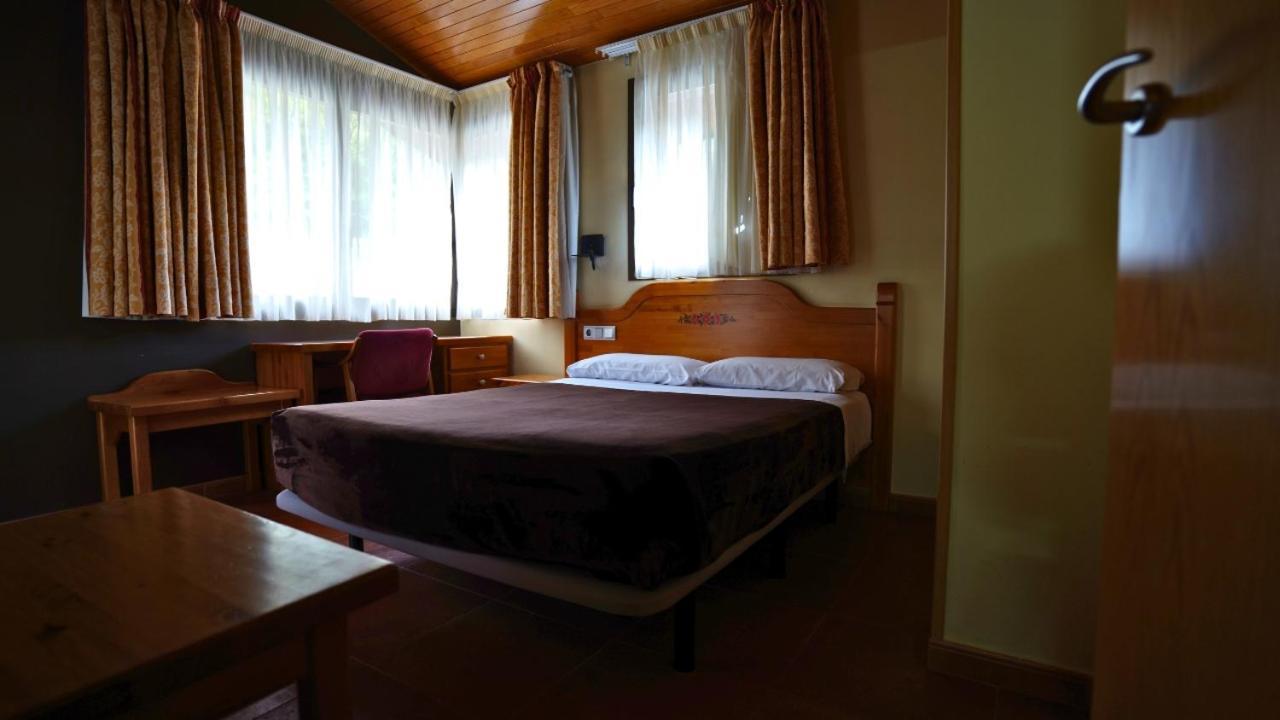 Apartaments Sant Moritz Arinsal Bagian luar foto