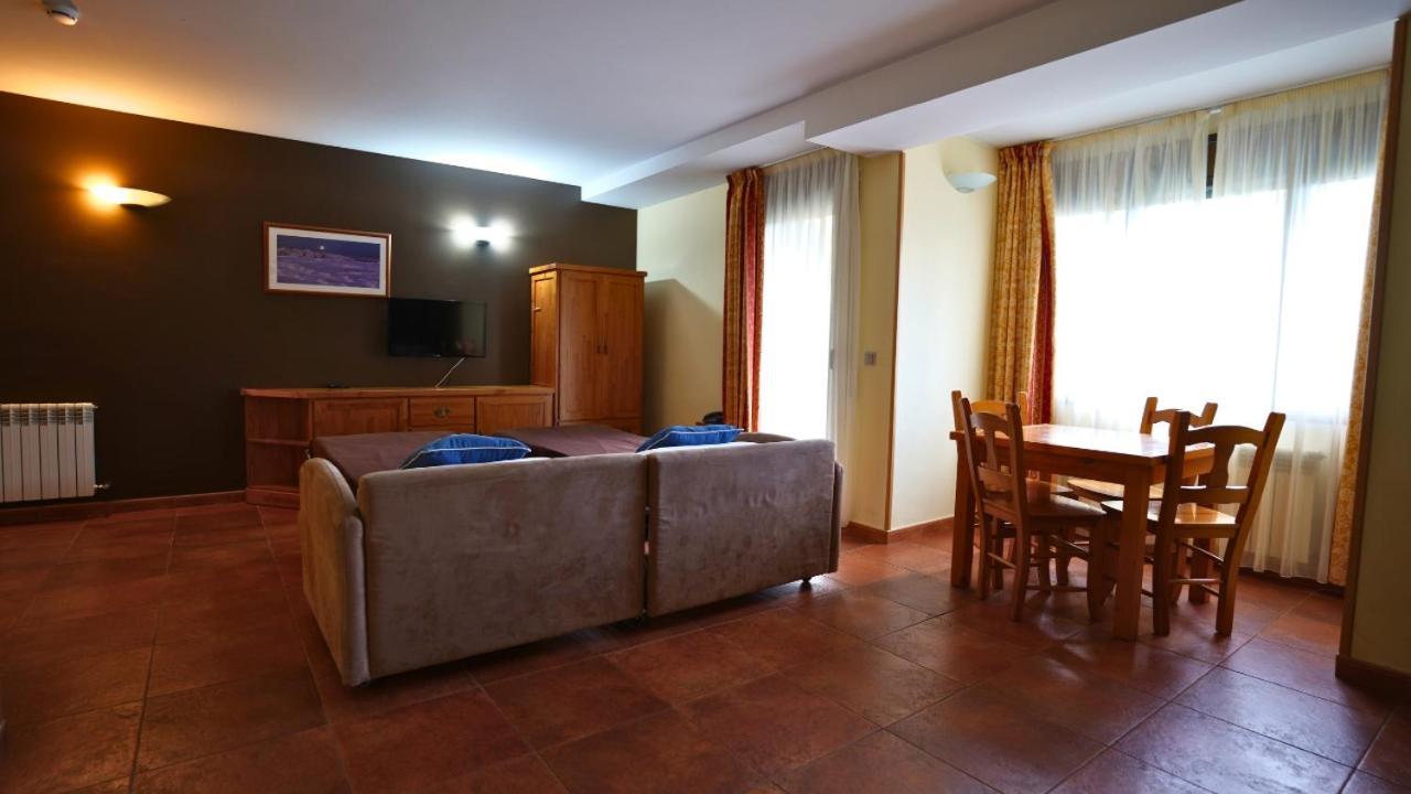 Apartaments Sant Moritz Arinsal Bagian luar foto