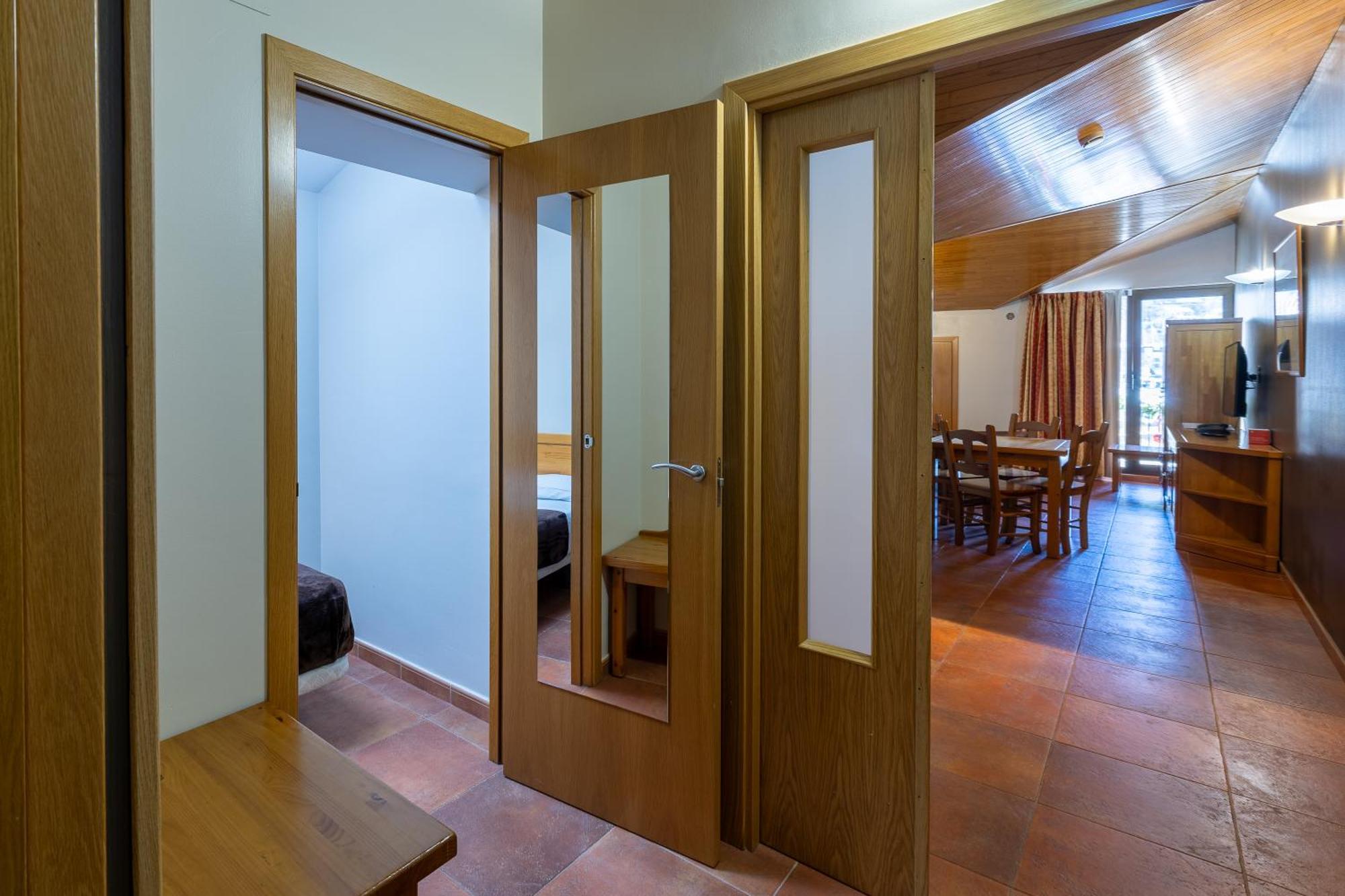 Apartaments Sant Moritz Arinsal Bagian luar foto
