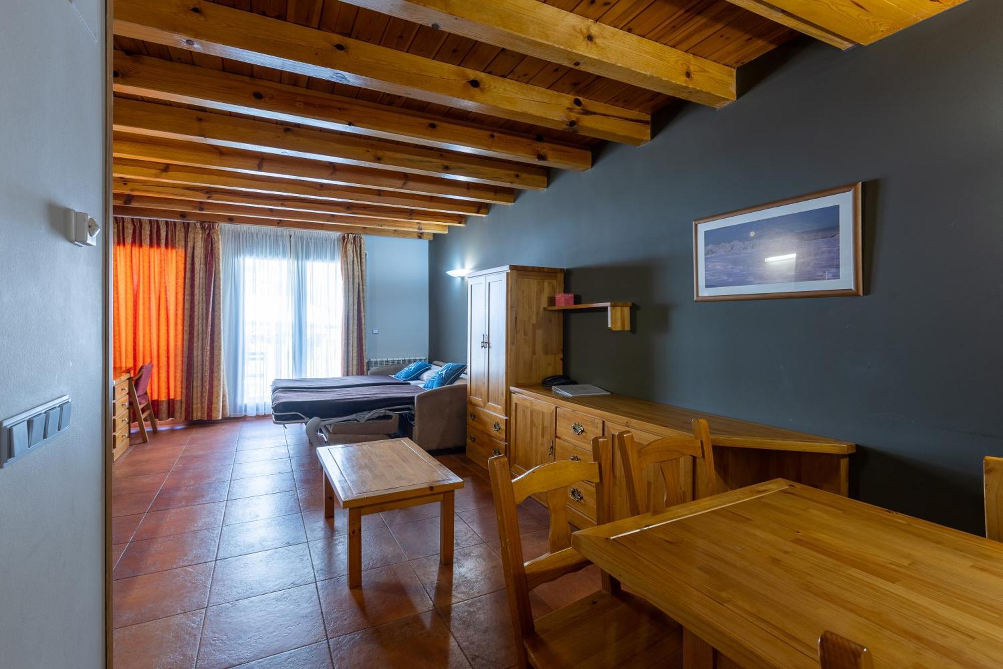 Apartaments Sant Moritz Arinsal Bagian luar foto