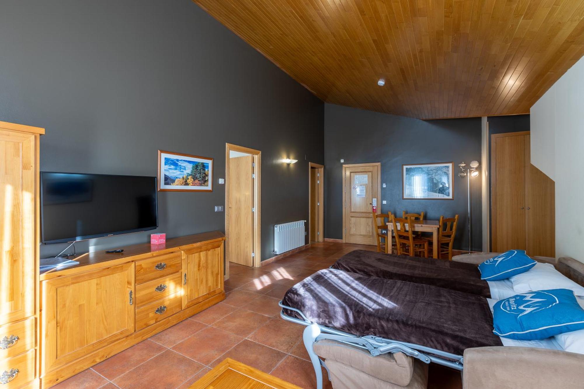 Apartaments Sant Moritz Arinsal Bagian luar foto